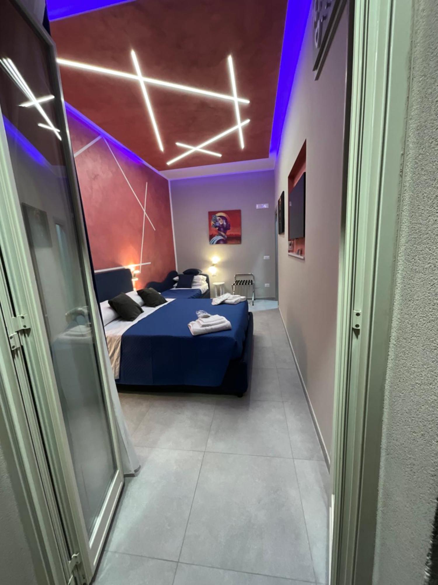 B&B Piccololucio2 Naples Exterior photo